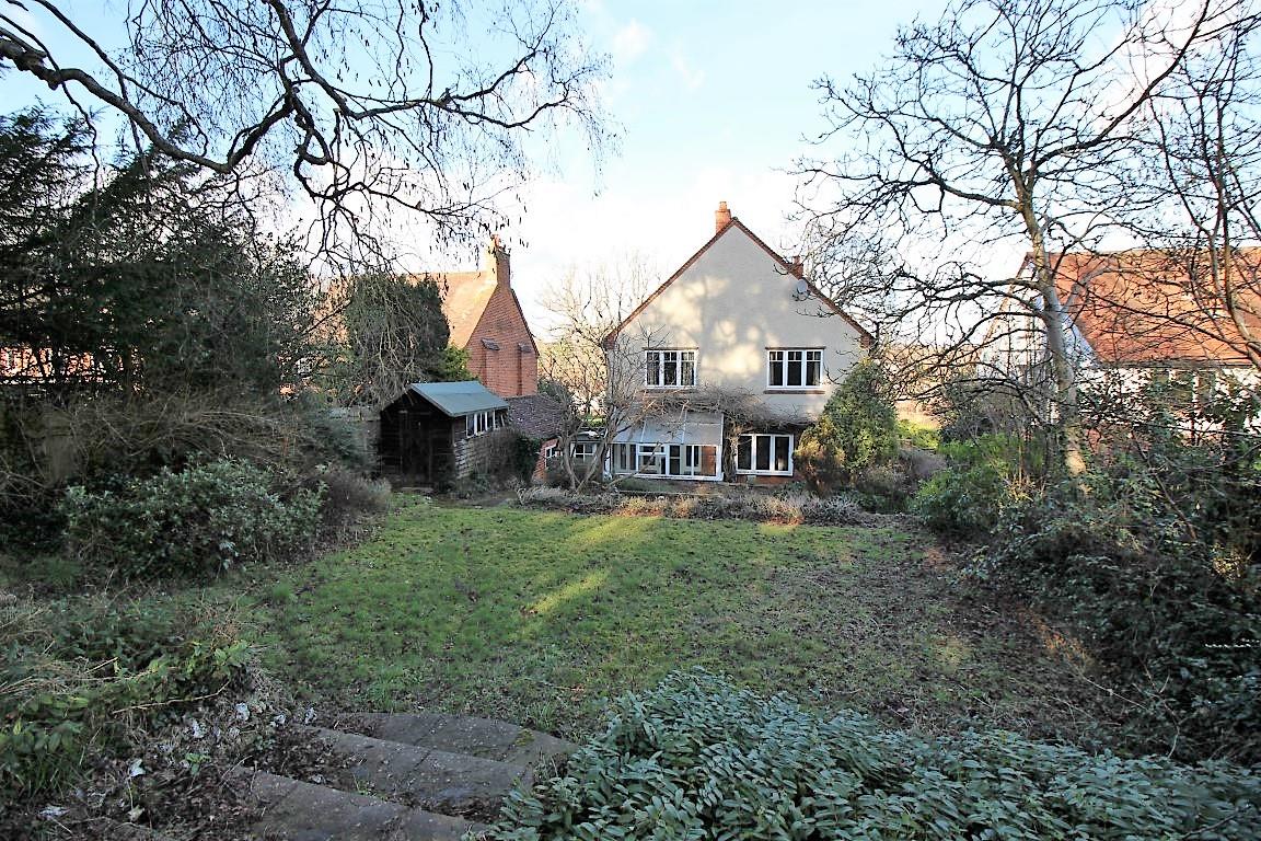 Oak Tree Road, Tilehurst, Reading